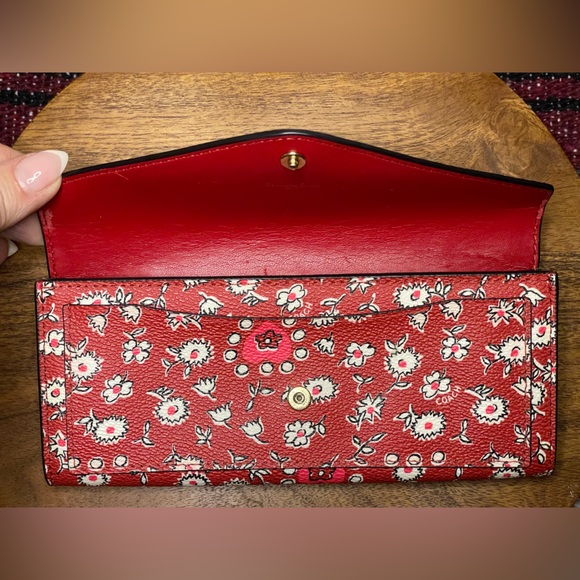 COACH Wild Hearts Print Coated Canvas Wallet w/Box - Picture 7 of 12